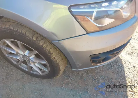 2010 Audi Q5 3.2 Premium from USA, damaged, VIN WA1LKAFP6AA090312